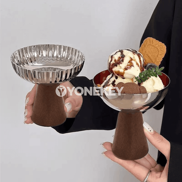 Agaç aýakly miwe we desert tabagy, hyzmat tabagy