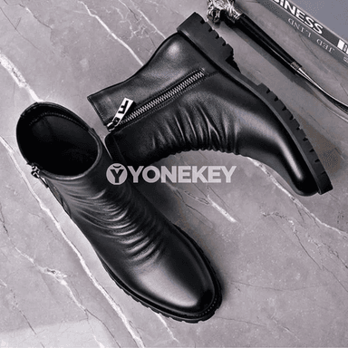 Erkekler üçin ýokary boýunly deri ädikler, gyşlaýyn ýyly model