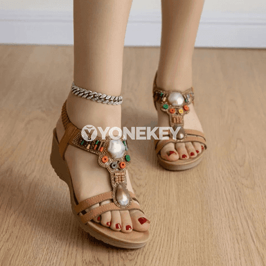 Zenanlar üçin boho ýazky sandaýlar, daş görnüşli, rahat