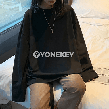 Zenanlar üçin giň kesimli rahat pambyk uzyn ýeňli futbolka