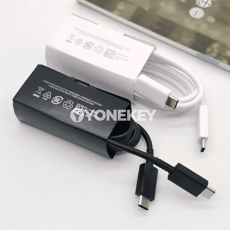 Samsung 45W Super Fast Charge Adapter, Type-C kabel bilen