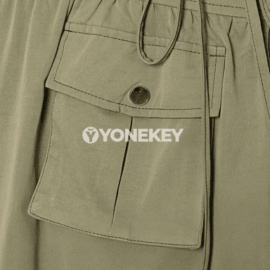 Zenanlar üçin ýaşyl mini ýubka, ýokary moda stili