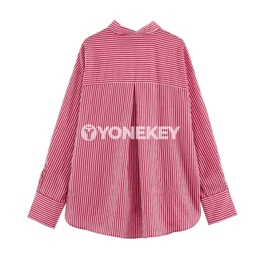 Zenanlar üçin giň göwüşli zolakly uzyn ýeňli köýnek-bluza