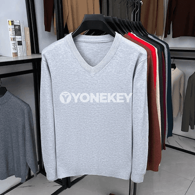 Erkekler üçin V boýunly ýyly trikotaž switer, işewür rahat stil