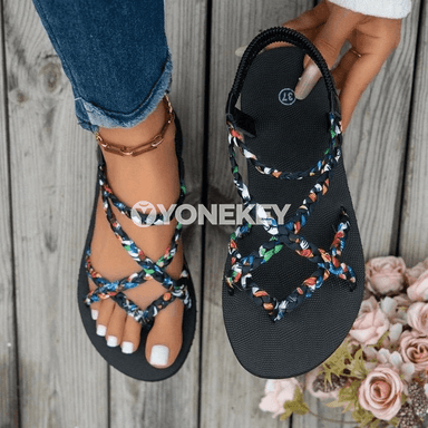 Zenanlar üçin ýeňil tomus sandal: açyk burnly, rahat we giň ölçegli