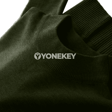 Erkekler üçin dar boýunly ýyly switer