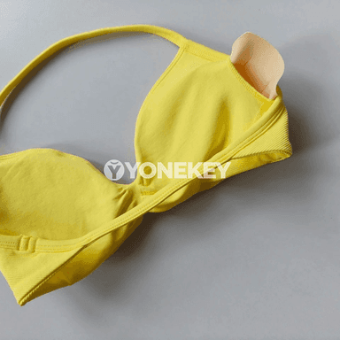 Aýal sporty bra: ýokary goldawly, inçe gaýyşly, ýoga üçin
