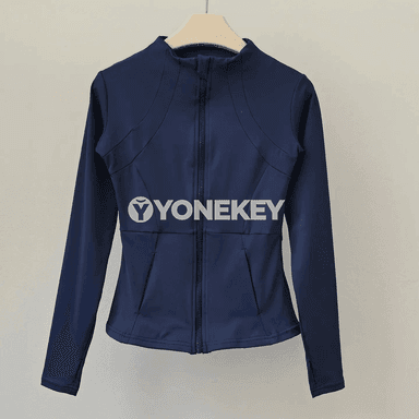 Zenanlar üçin ýyly, fermuarly sport jaket — ýeňil we çeýe
