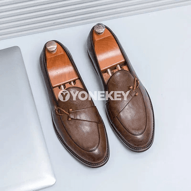 Erkekler üçin deri slip-on gündelik aýakgaplar, ýeňil we tykmaçsyz
