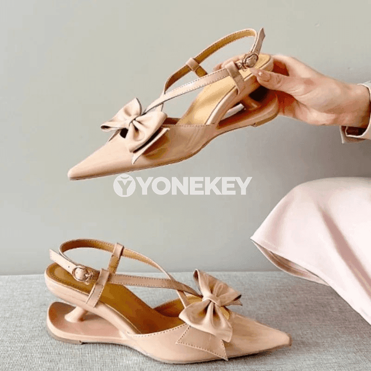 Aýal-gyzlar üçin ýokary ökjeli, ýiti burnukly moda sandallar