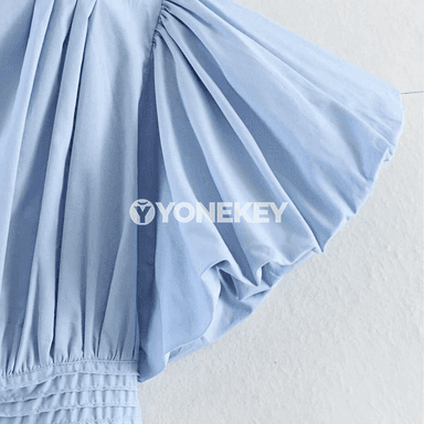 Zenanlar üçin ýazky ýeňli bluzka, ýeňil we elegan stil