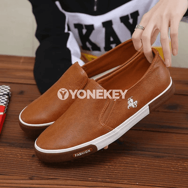 Erkekler üçin amatly retro loafer köwüşleri, suw geçirmeýän