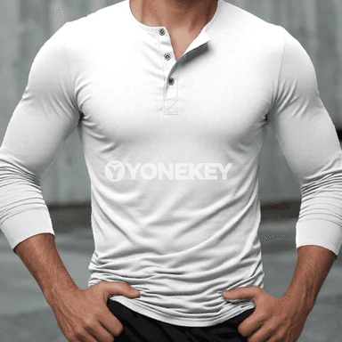 Erkekler üçin ýeňil, dem alýan Henley boýun futbolka