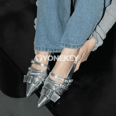 Zenanlar üçin stiletto sandal, inçe topukly, metal bezegli