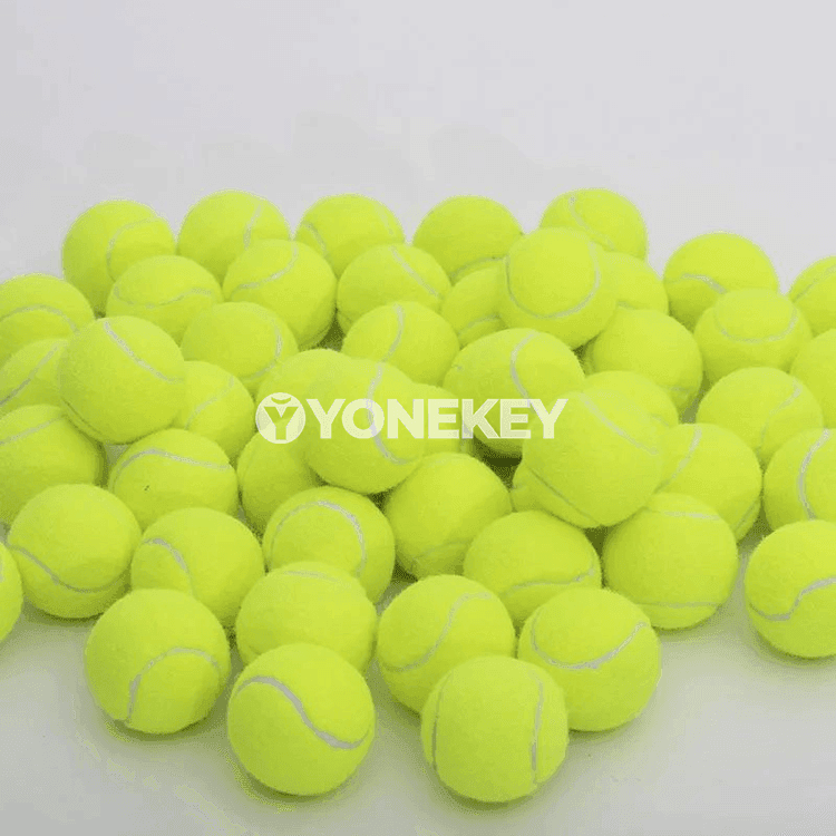 Itler üçin rezin tenis topy, oýunjak we tälim üçin amatly