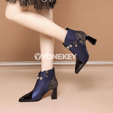 Zenanlar üçin ýokary ökçeli ujy inçejik moda ädikler