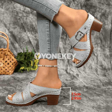 Zenanlar üçin ýokary ökjeli ýazky şypbyklar, deri, açyk model