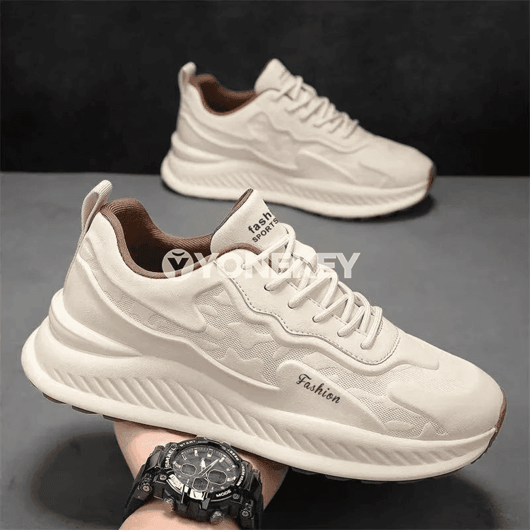 Erkekler üçin tomusky sport stil köwüşler, galyň tabanly rahat model
