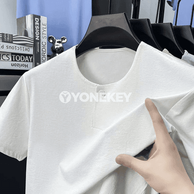 Erkekler üçin ýeňil, dem alýan premium Henley futbolka