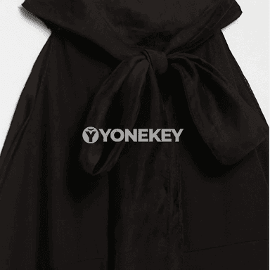 Zenanlar üçin tomuslyk fransuz stilindäki näzik gysga köýnek