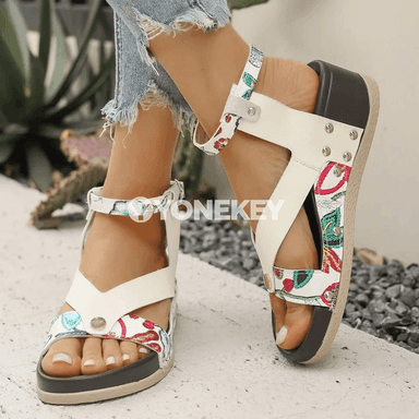 Aýal-gyzlar üçin retro sandallar, moda we rahat dizaýn