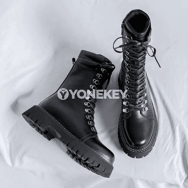 Erkekler üçin deri ýokary boýun ly boots, gara, klassiki