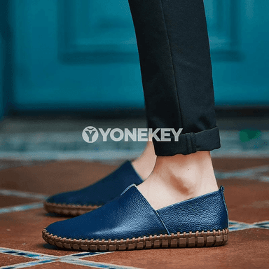 Erkekler üçin rahat loafers köwüşler, deri, dürli reňkler