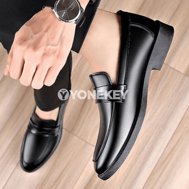 Erkekler üçin PU deri gündelik köwüşler, slip-on, rahat we çydamly