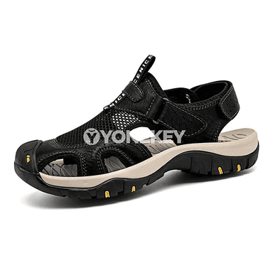 Erkekler üçin tomus sandal: dem alýan, ýeňil we rahat günlük model