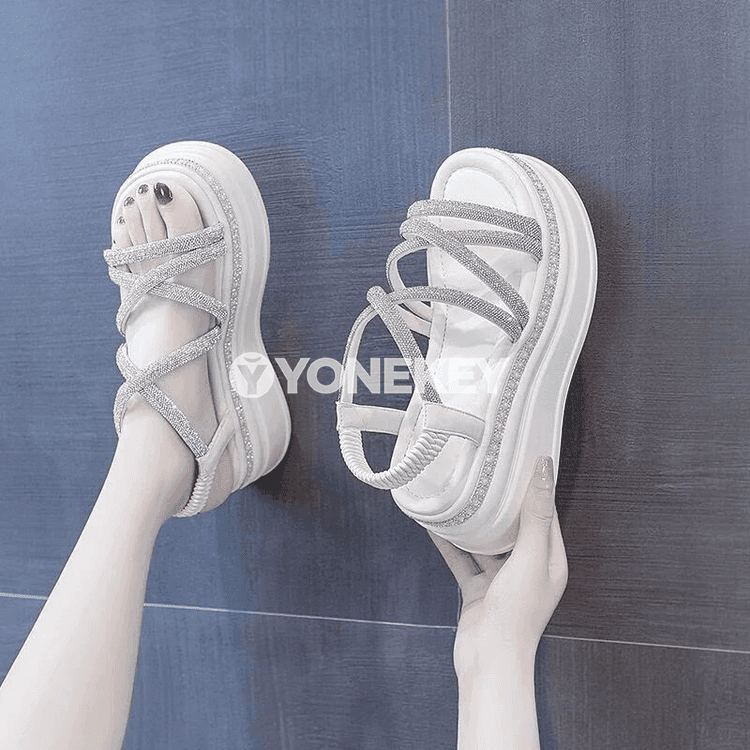 Aýal üçin platformaly roman sandal, açyk uçly, tomusky pes ökjeli