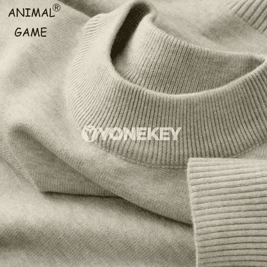 Erkekler üçin ýeňil dokalan ýokary boýunly switer, uzyn ýeňli ýyly