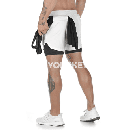 Erkekler üçin 2-in-1 sporty şortik, çalt guradyjy, ýeňil we amatly