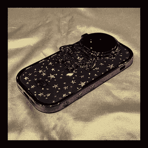 iPhone 14 modelli telefonlar üçin çehol.
