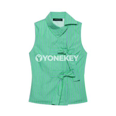 Aýal-gyzlar üçin ýaşyl zolakly dar ýeňsiz moda topy