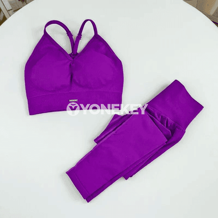 Zenanlar üçin tikinsiz ýoga we fitnes toplumy, ýokary belli sport brasly