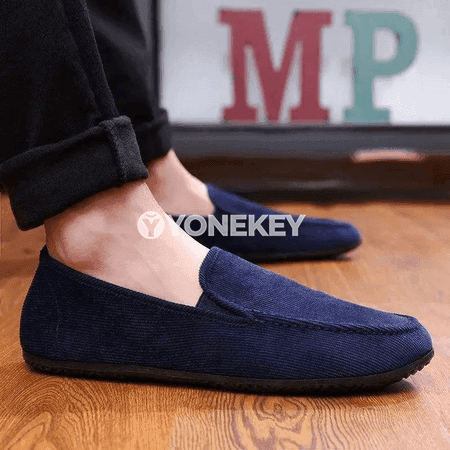 Erkekler üçin ýeňil, rahat slip-on krossowka aýakgaplar