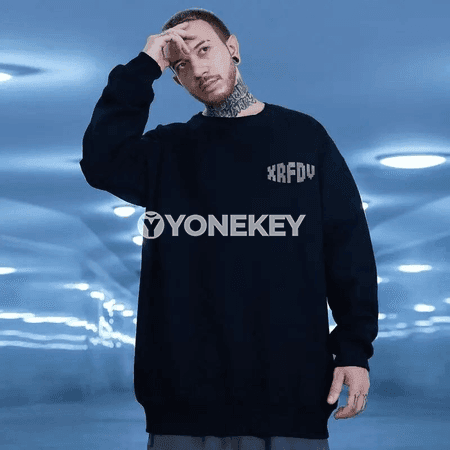 Erkekler üçin oversized sport switeri, reňkli avatar çaply