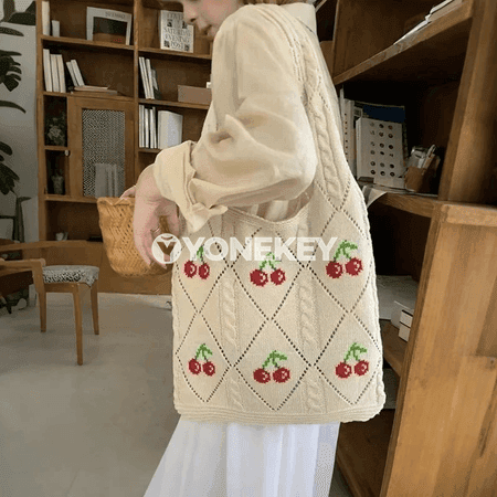 Zenanlar üçin örülen dizaýnly uly göwrümli eli we egin sumka