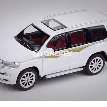 Toyota Land Cruiser LC200 1:64 metal model awtoulag — premium SUV