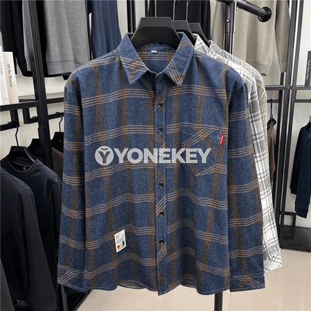 Erkekler üçin ýyly, ýumşak plaid düwmeli köýnek