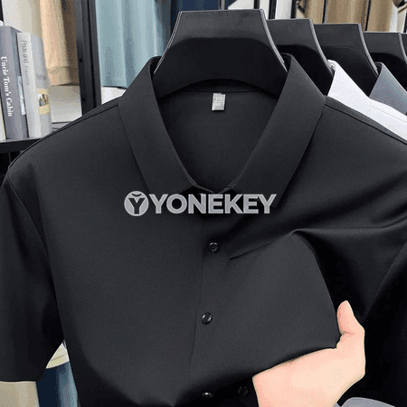 Erkekler üçin gysga ýeňli ýeňil ýazky köýnek, tomus üçin amatly