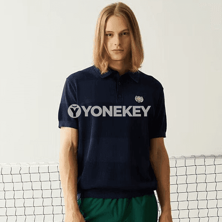 Erkekler üçin niýetlenen polo köýnek