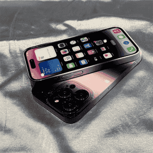 iPhone modelli telefonlar üçin çehol.