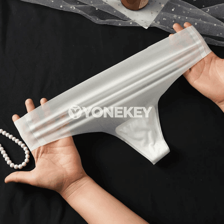 Aýal-gyzlar üçin inçe, tikinsiz G-string içki geýim