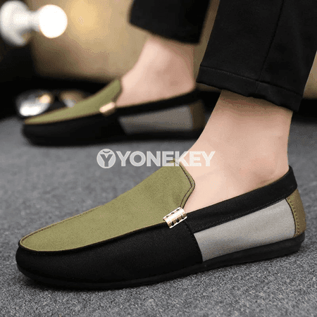 Erkekler üçin ýeňil slip-on gündelik köwüşler, giň ölçegli