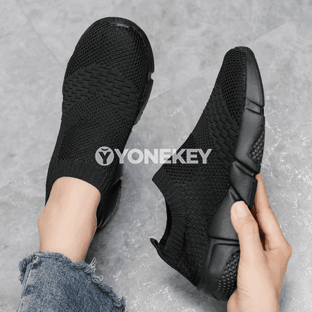 Zenanlar üçin ýeňil örülen slipon sport aýakgaplary