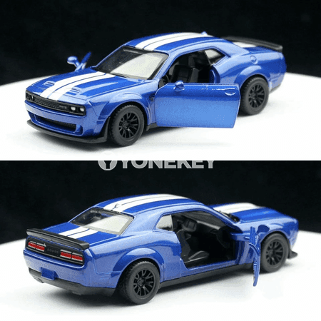 1:44 Dodge Challenger SRT Hellcat metal modeli, gapysy açylýar