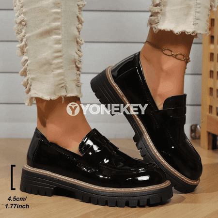 Aýal-gyzlar üçin platformaly gara loafers aýakgaplar