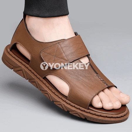 Erkekler üçin dem alýan, süýşgüçsiz tomus sandallary