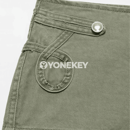 Zenanlar üçin ýokary belli ýazlyk denim şortik, düwmejikli, göni kesim